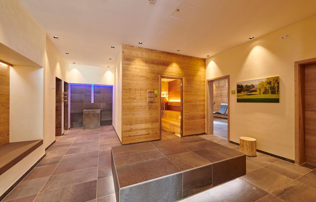 Bachhof Resort Hotel Kirchroth Dış mekan fotoğraf